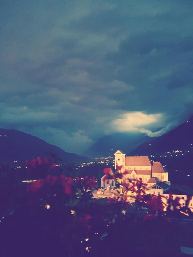 ホテル Garni Duerrenstein シェーナ エクステリア 写真